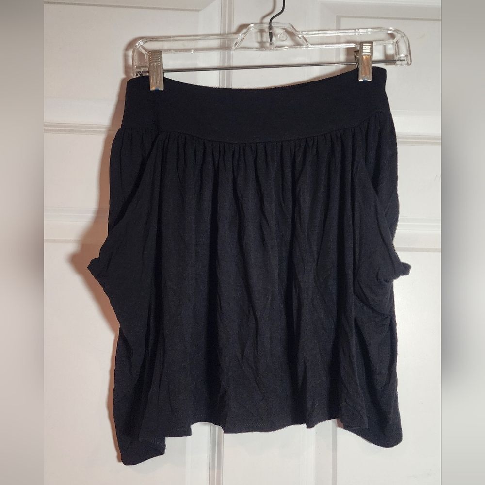 Forever 21 Boutique Stretchy Black Pocket Front Skirt L